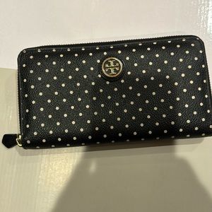 Full size zip Tory Burch wallet